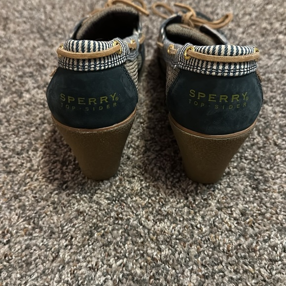 Sperry Women's Goldfish Leather/Linen Wedges Size 8 - Picture 4 of 5